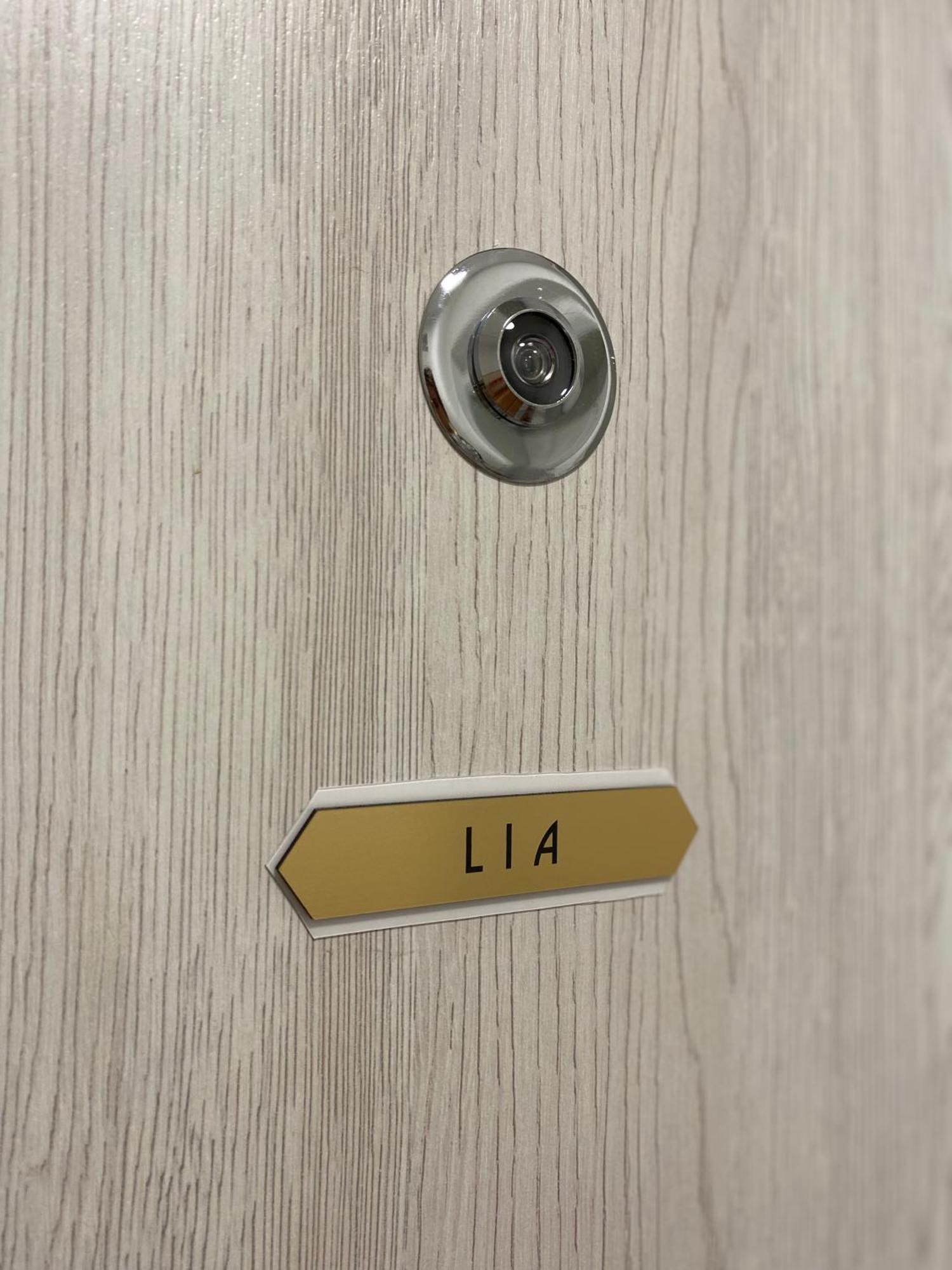 Lia Apartman - Private Parking Bratislava Ngoại thất bức ảnh